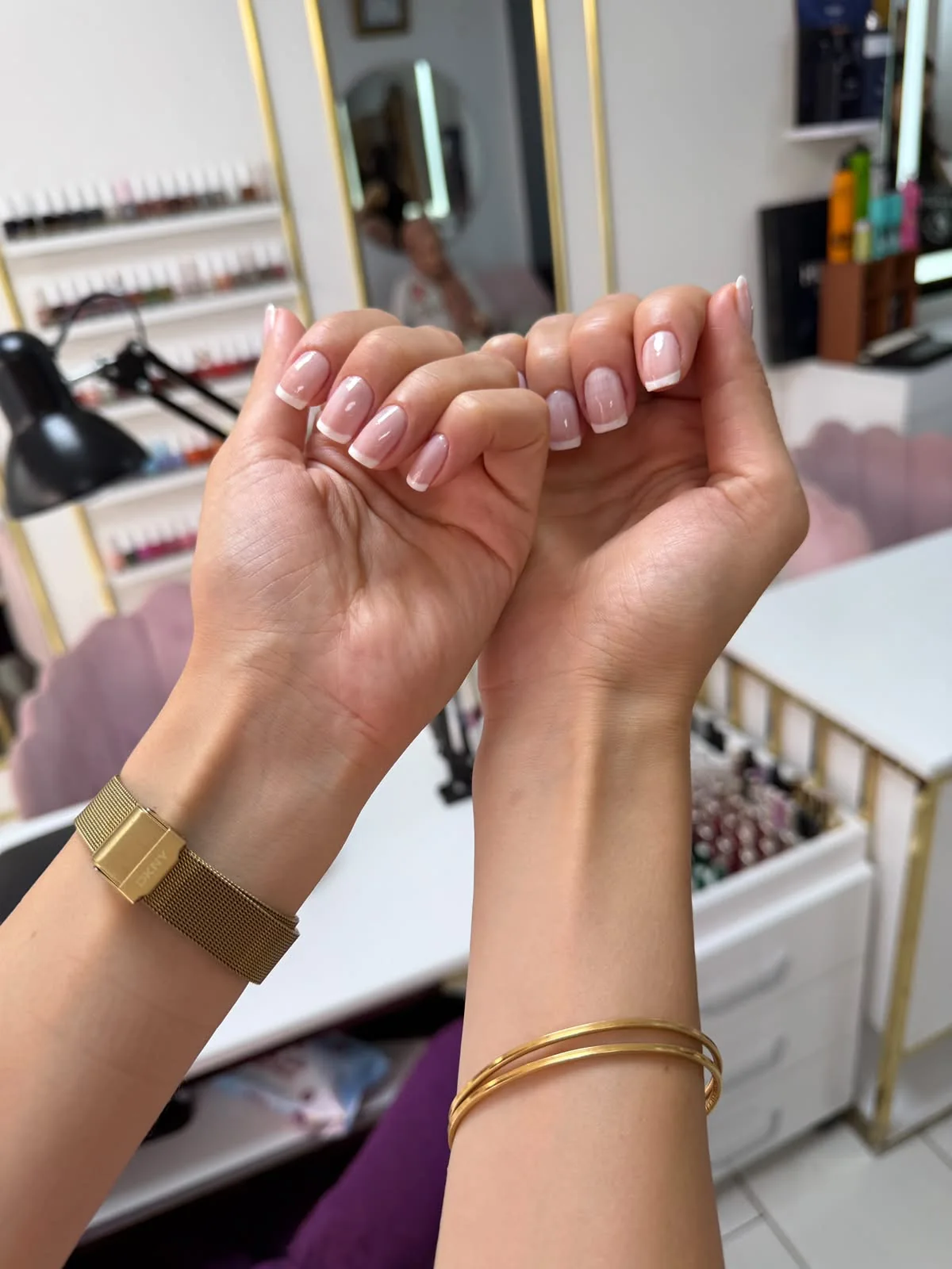 Arden Beauty french tırnak uygulaması